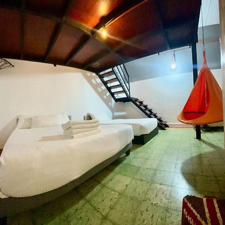 Ardour Lodge "A" Wing Танджунг-Бунга Экстерьер фото